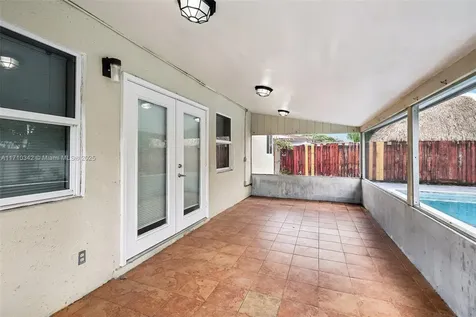 6660 Charleston Street Hollywood FL 33024