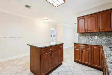 6660 Charleston Street Hollywood FL 33024