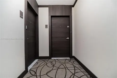 20515 E Country Club Drive Aventura FL 33180