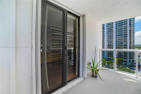 20515 E Country Club Drive Aventura FL 33180
