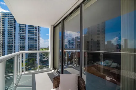 20515 E Country Club Drive Aventura FL 33180