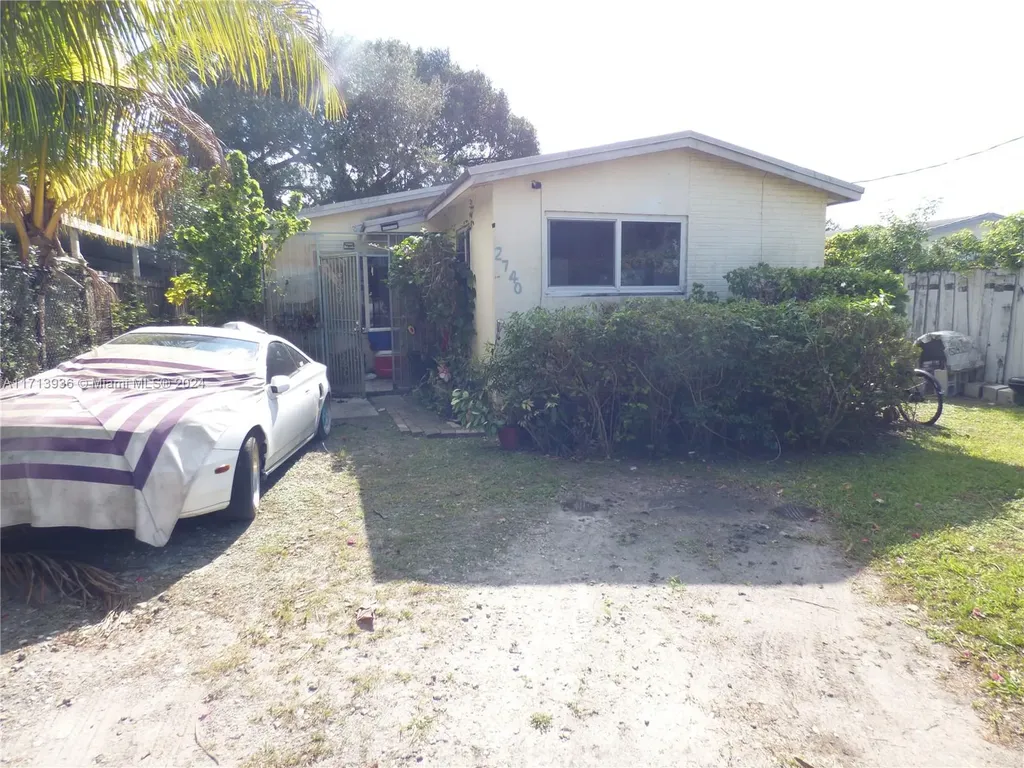 2740 NW 50th Street Miami FL 33142