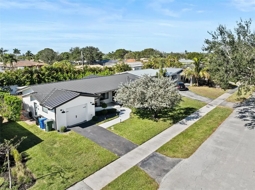 5841 NE 21st Terrace Fort Lauderdale FL 33308