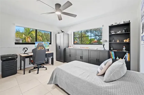 5841 NE 21st Terrace Fort Lauderdale FL 33308