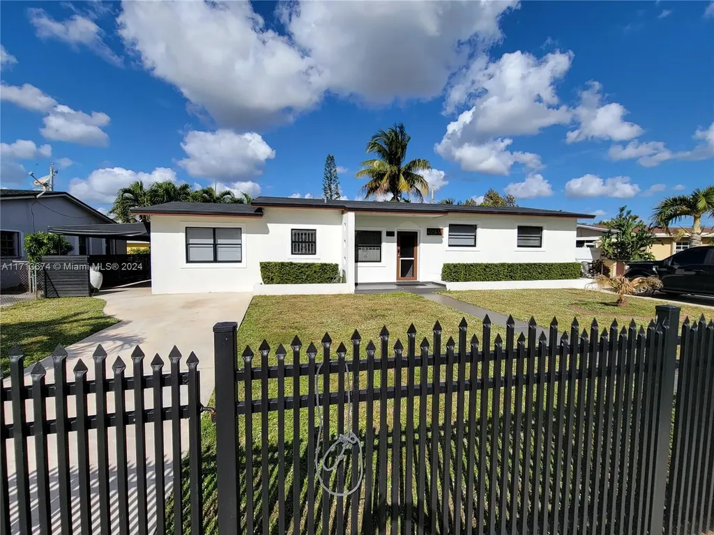 3935 NW 171st Terrace Miami Gardens FL 33055