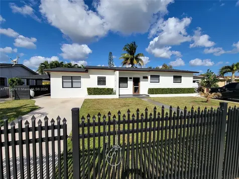 3935 NW 171st Terrace Miami Gardens FL 33055