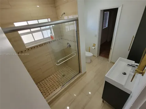 3935 NW 171st Terrace Miami Gardens FL 33055