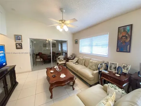 8089 Sweetbriar Way Boca Raton FL 33496