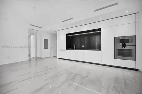300 Biscayne Boulevard Way Miami FL 33131