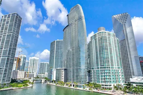 300 Biscayne Boulevard Way Miami FL 33131