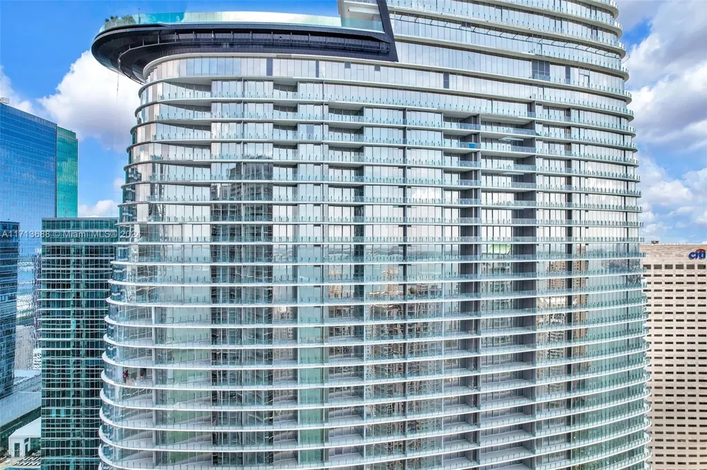 300 Biscayne Boulevard Way Miami FL 33131