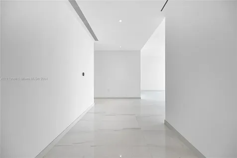 300 Biscayne Boulevard Way Miami FL 33131