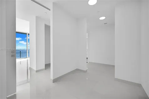 300 Biscayne Boulevard Way Miami FL 33131