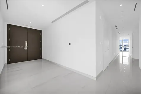 300 Biscayne Boulevard Way Miami FL 33131