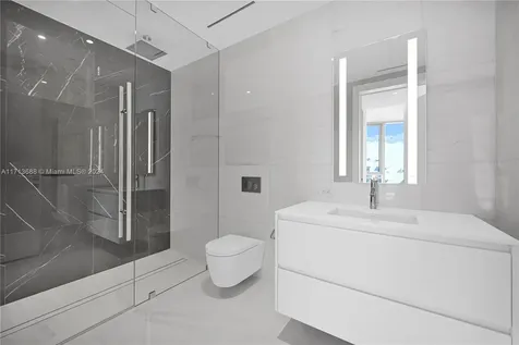 300 Biscayne Boulevard Way Miami FL 33131