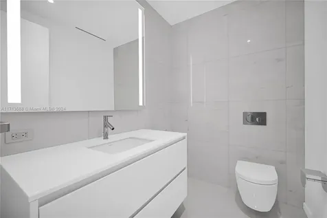 300 Biscayne Boulevard Way Miami FL 33131