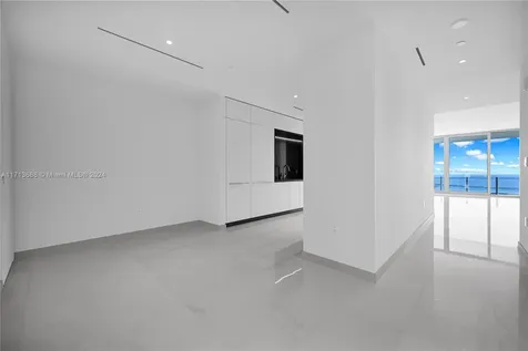 300 Biscayne Boulevard Way Miami FL 33131