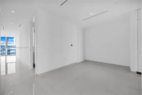 300 Biscayne Boulevard Way Miami FL 33131