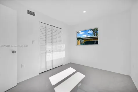 1915 NW 83rd Street Miami FL 33147