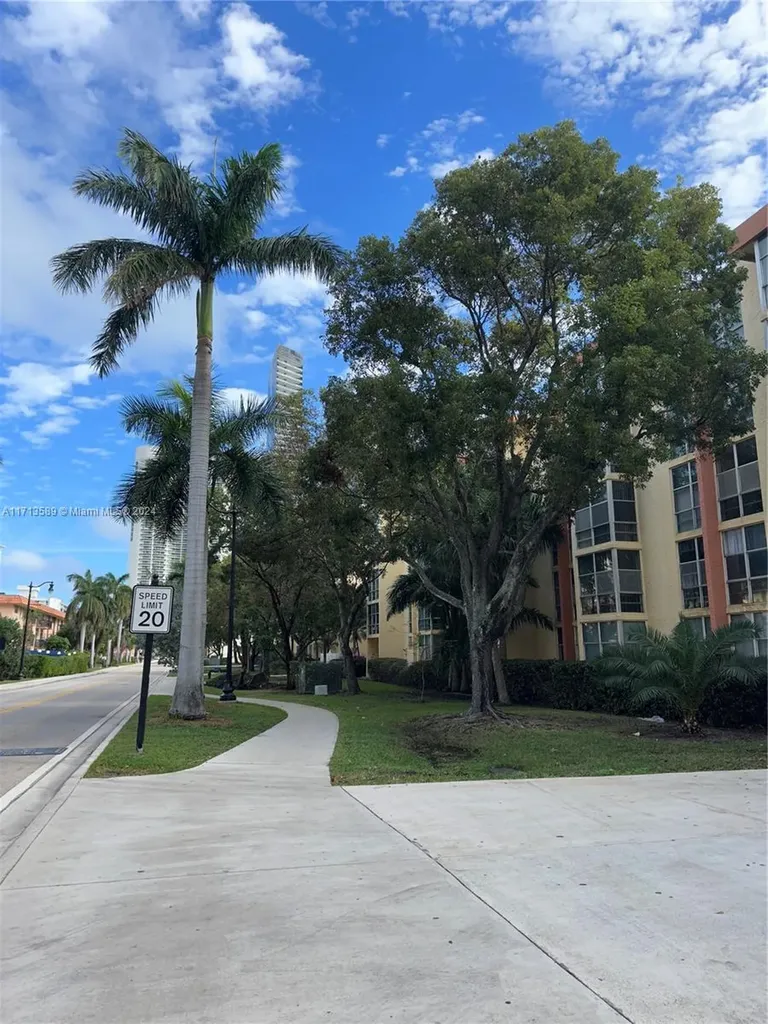 210 172nd Street Sunny Isles Beach FL 33160