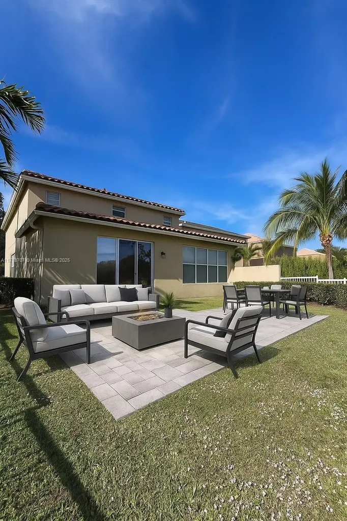 1181 W Magnolia Circle Delray Beach FL 33445