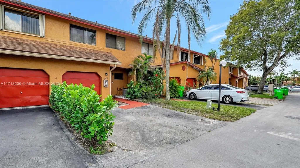 2868 NW 80th Avenue Sunrise FL 33322