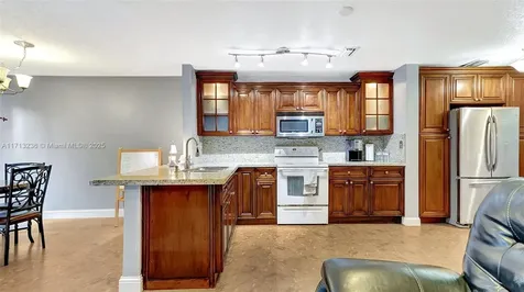 2868 NW 80th Avenue Sunrise FL 33322