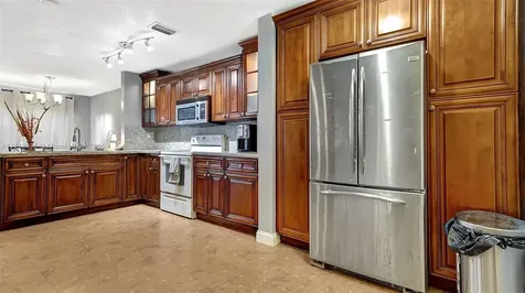 2868 NW 80th Avenue Sunrise FL 33322
