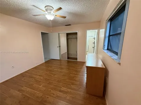 8441 NW 8th Street Pembroke Pines FL 33024
