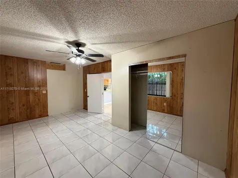 8441 NW 8th Street Pembroke Pines FL 33024