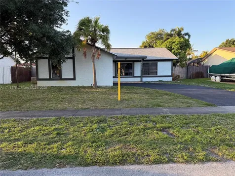 8441 NW 8th Street Pembroke Pines FL 33024