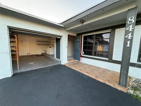 8441 NW 8th Street Pembroke Pines FL 33024