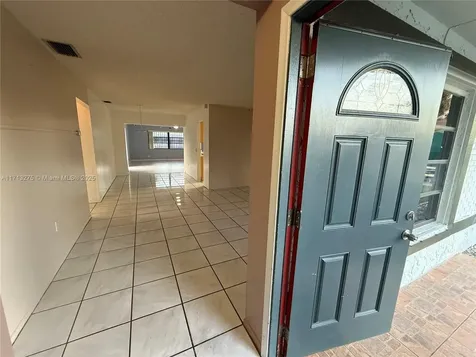 8441 NW 8th Street Pembroke Pines FL 33024
