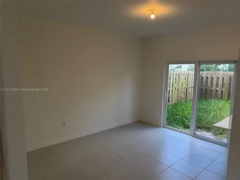 2876 SE 25 Avenue Homestead FL 33035
