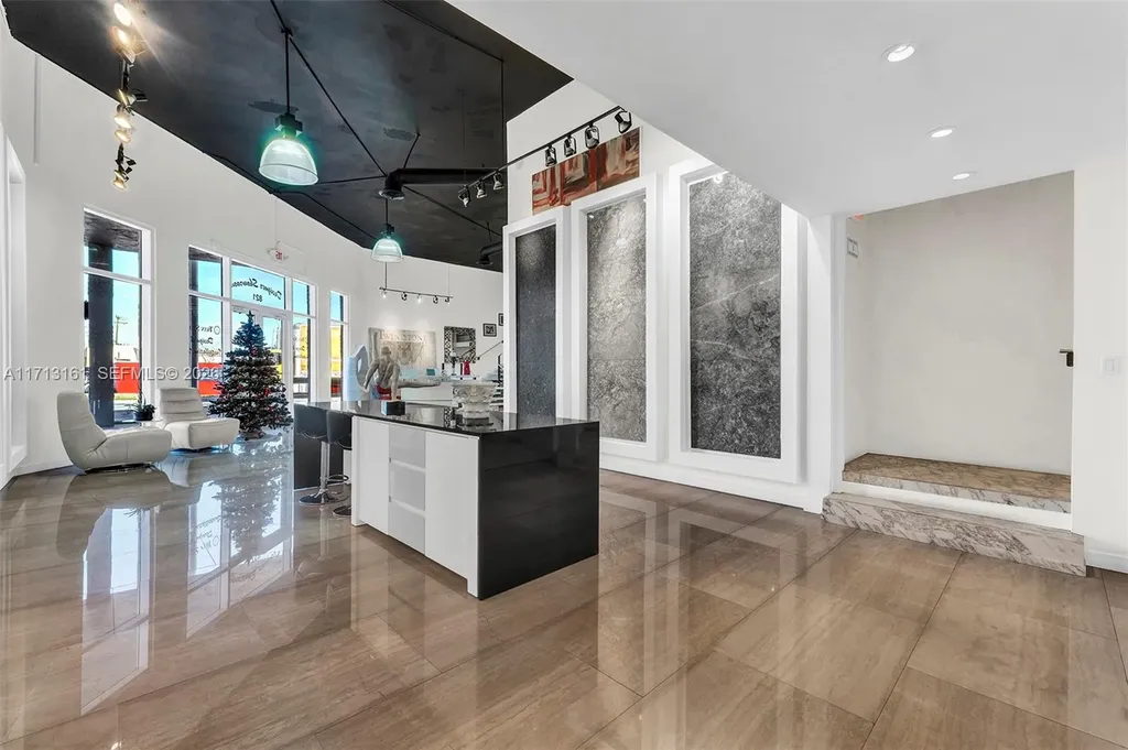 821 N 21st Avenue Hollywood FL 33020