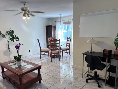 160 NE 8th Avenue Hallandale Beach FL 33009