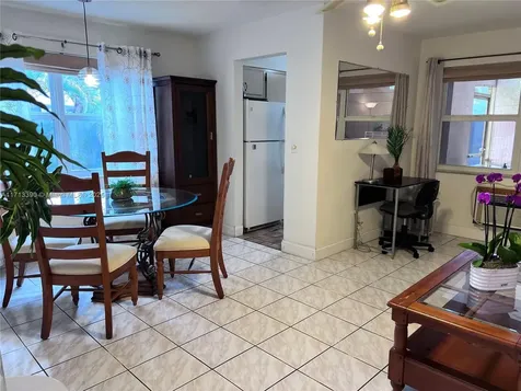 160 NE 8th Avenue Hallandale Beach FL 33009