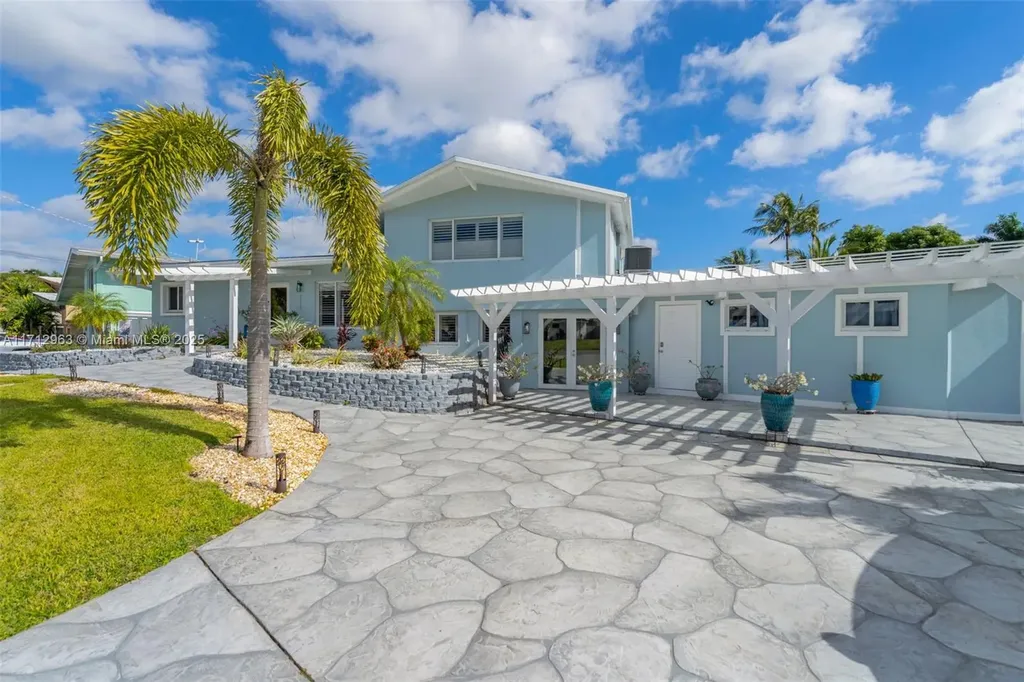2518 Tortugas Lane Fort Lauderdale FL 33312