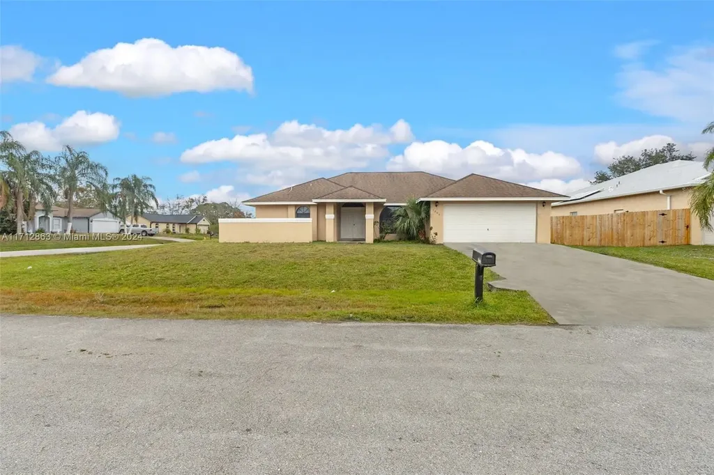 1800 Rawdon Street NW Palm Bay FL 32907