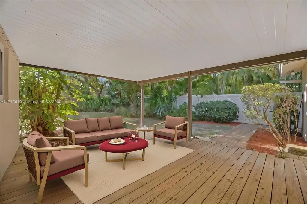 830 SW 18th Street Fort Lauderdale FL 33315