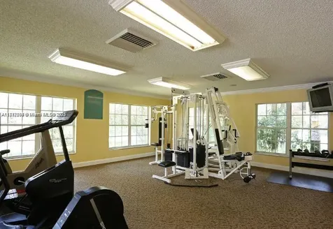 Pompano Beach FL 33069