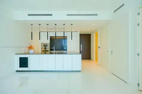 300 Biscayne Boulevard Way Miami FL 33131