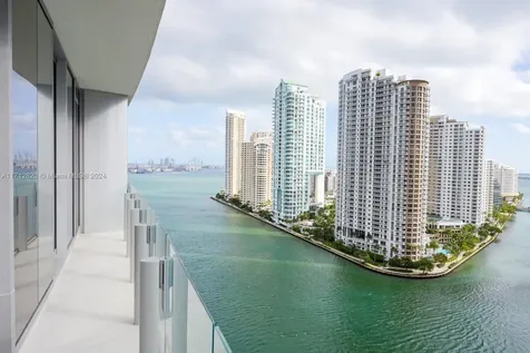 300 Biscayne Boulevard Way Miami FL 33131