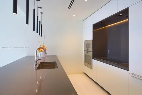 300 Biscayne Boulevard Way Miami FL 33131