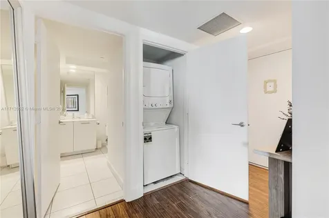 55 SE 6th Street Miami FL 33131