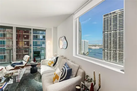 55 SE 6th Street Miami FL 33131