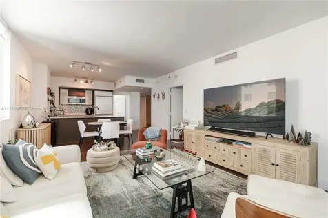 55 SE 6th Street Miami FL 33131