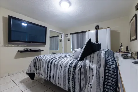 11704 NW 11th Avenue Miami FL 33168