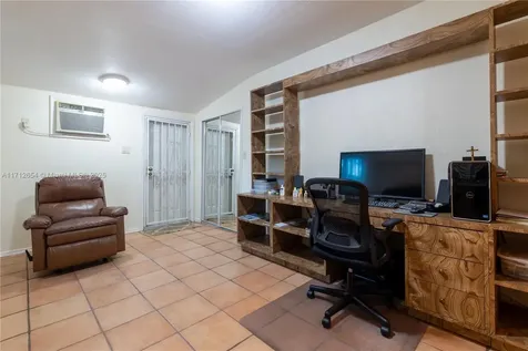 11704 NW 11th Avenue Miami FL 33168
