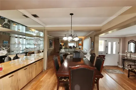 2155 NE 171st Street North Miami Beach FL 33162